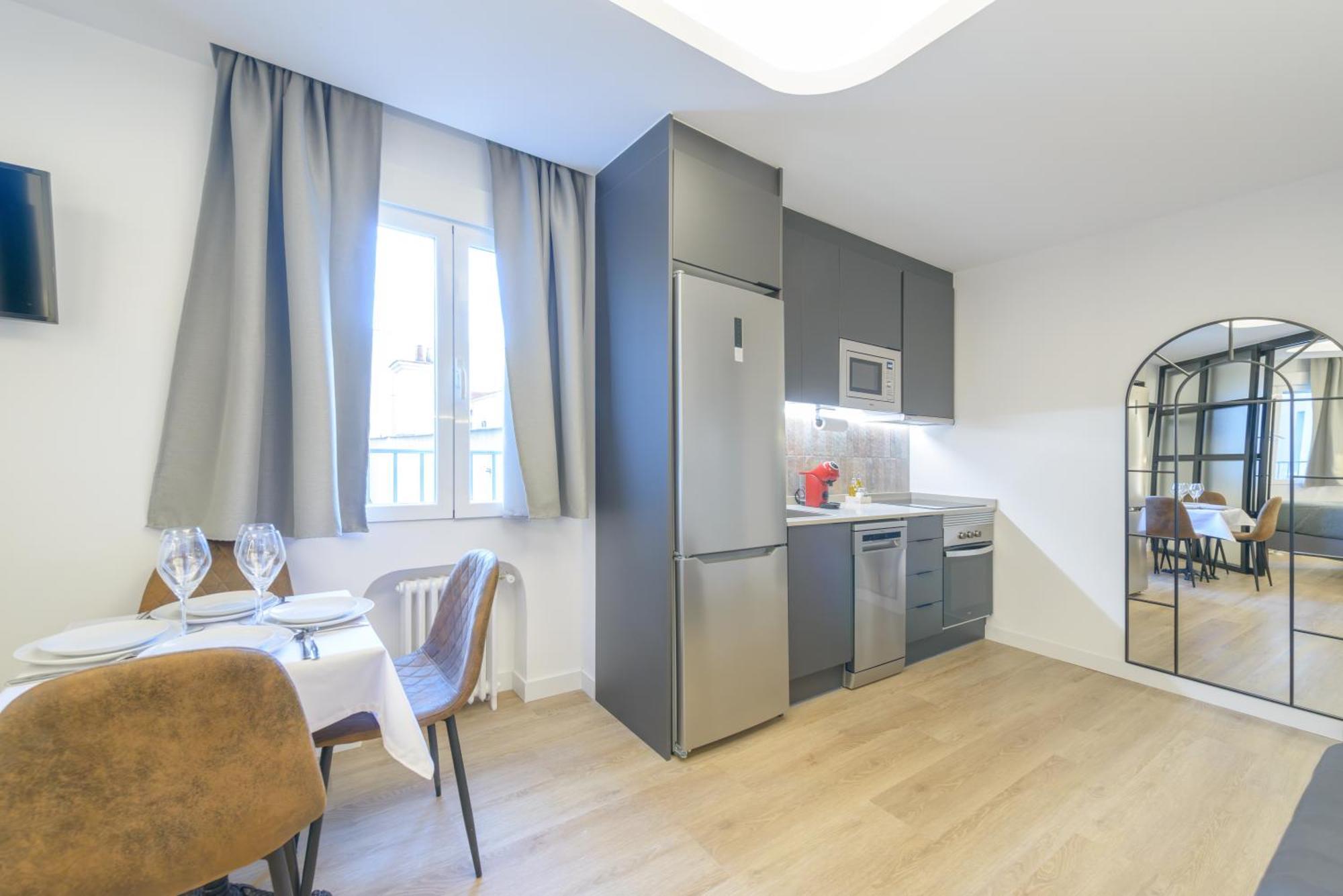 Gran Via Capitals By Monaro***** Apartment Madrid Exterior foto